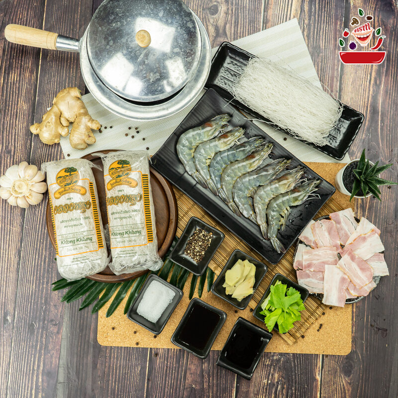 ผัดวุ้นเส้นชะอมกุ้งไข่เจียว